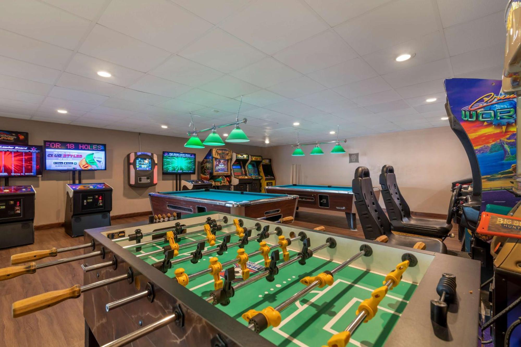 Best Western Plus Executive Court Inn & Conference Center Манчестър Екстериор снимка